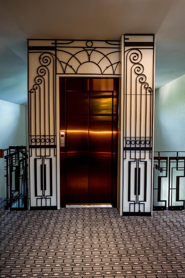 Hotel Carolin Calimanesti Exterior foto