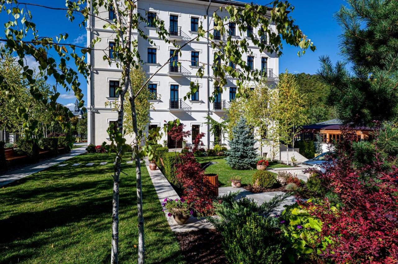 Hotel Carolin Calimanesti Exterior foto